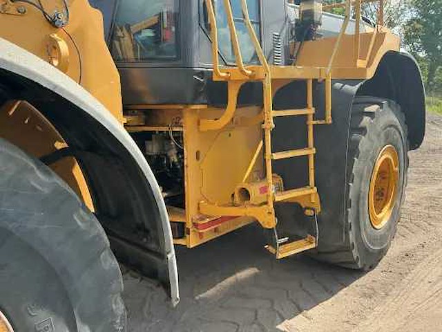 2010 bell l2606e wiellader 227 kw - afbeelding 1 van  39