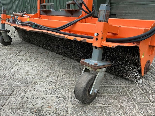 2010 bema serie 25 straatveegmachine - afbeelding 4 van  20