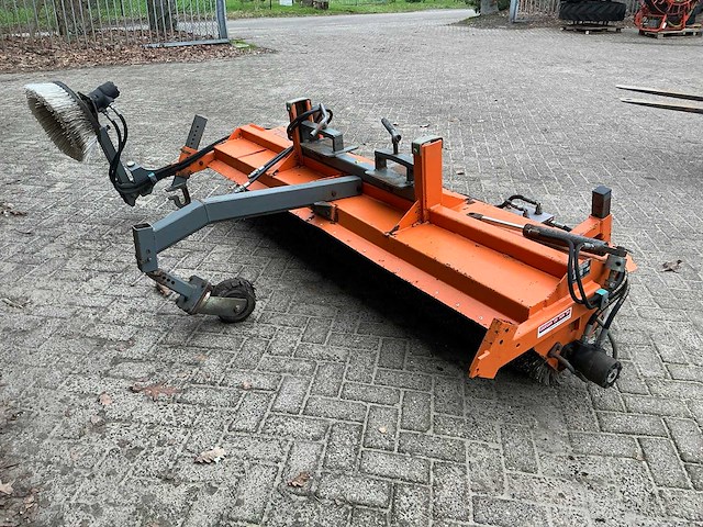 2010 bema serie 25 straatveegmachine - afbeelding 1 van  20