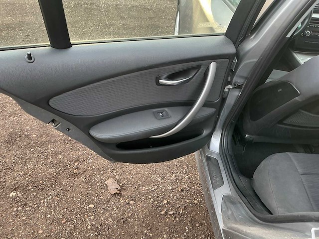 2010 bmw 116 i personenauto - afbeelding 24 van  43