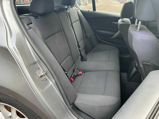 2010 bmw 116 i personenauto - afbeelding 27 van  43