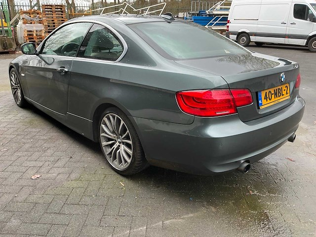 2010 bmw 3-serie coupé personenauto - afbeelding 16 van  20
