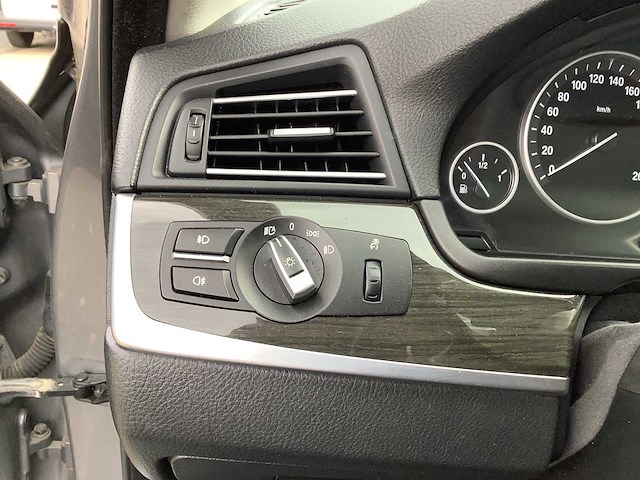2010 bmw 523i high executive personenauto 55-lzd-7 - afbeelding 10 van  35