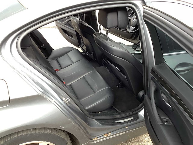 2010 bmw 523i high executive personenauto 55-lzd-7 - afbeelding 24 van  35