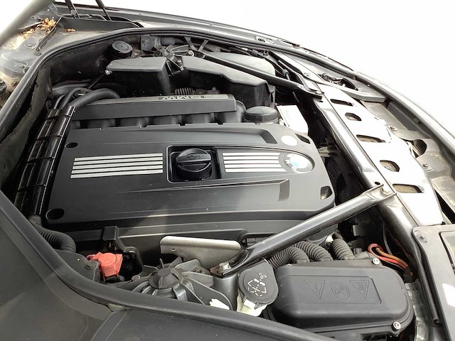 2010 bmw 523i high executive personenauto 55-lzd-7 - afbeelding 27 van  35