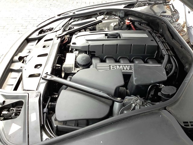 2010 bmw 523i high executive personenauto 55-lzd-7 - afbeelding 28 van  35