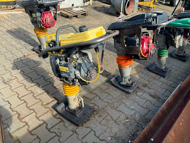 2010 bomag bt60/4 trilstamper - afbeelding 5 van  9