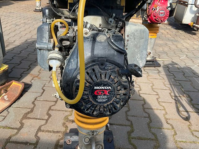 2010 bomag bt60/4 trilstamper - afbeelding 7 van  9