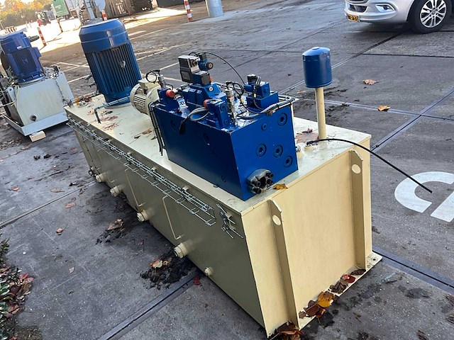 2010 bosch / rexroth hs-024-a945 hydraulisch aggregaat - afbeelding 9 van  15