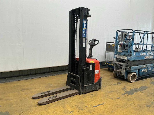 2010 bt spe160 stapelaar - afbeelding 1 van  16