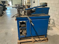 2010 buigmachine - afbeelding 1 van  4