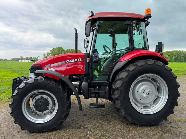 2010 case ih jx 90 vierwielaangedreven landbouwtractor - afbeelding 3 van  10