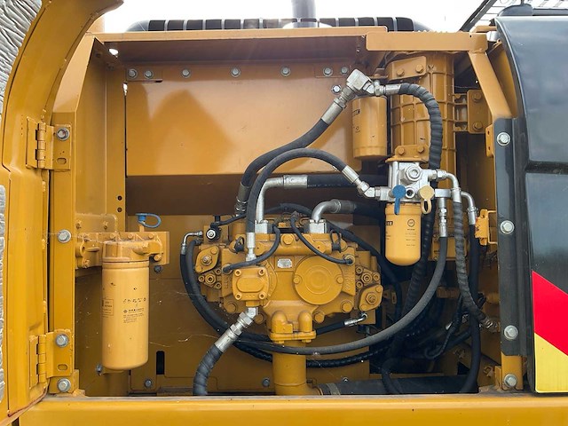 2010 caterpillar 320d rupsgraafmachine - afbeelding 6 van  20