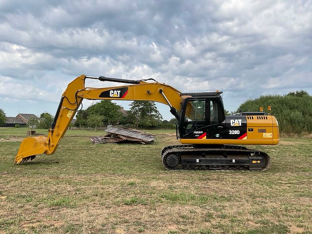 2010 caterpillar 320d rupsgraafmachine - afbeelding 16 van  20