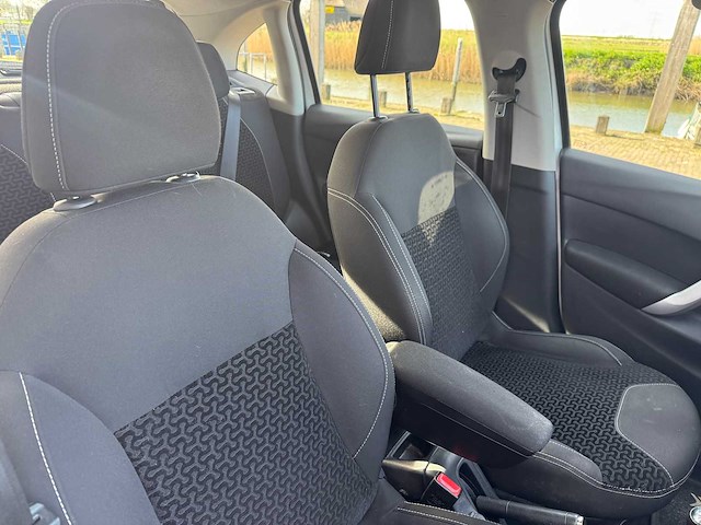 2010 citroen c3 1.4 vti pano dynamique 97-ndz-8 - afbeelding 17 van  18