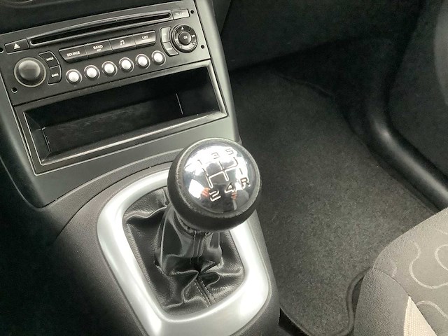 2010 citroen c3 picasso 1.4 personenauto 28-lnp-2 - afbeelding 26 van  37