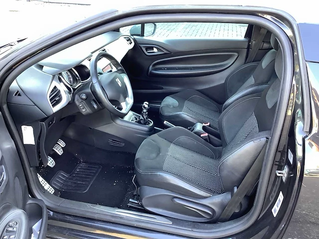 2010 citroen ds3 1.4 chic personenauto 10-npl-7 - afbeelding 5 van  31