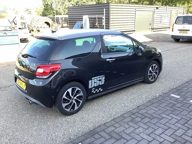 2010 citroen ds3 1.4 chic personenauto 10-npl-7 - afbeelding 27 van  31