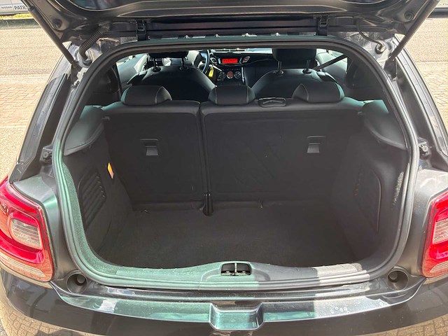2010 citroen ds3 1.6 so chic in black personenauto - afbeelding 8 van  24