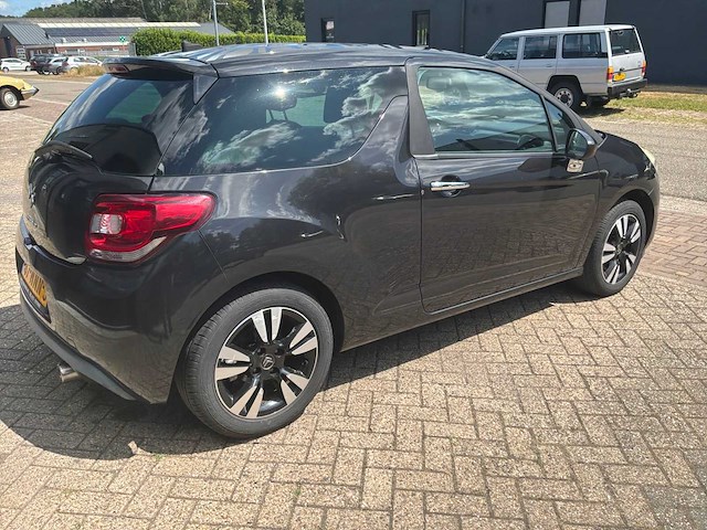 2010 citroen ds3 1.6 so chic in black personenauto - afbeelding 20 van  24