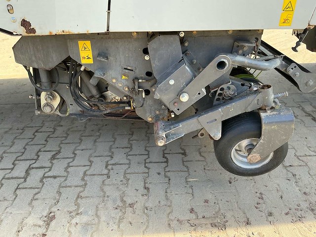 2010 claas cargos 9500 opraapwagen - afbeelding 3 van  35