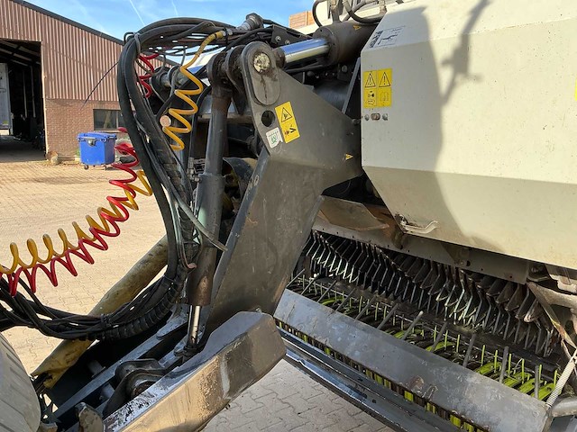 2010 claas cargos 9500 opraapwagen - afbeelding 25 van  35