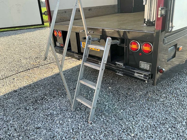 2010 daf cf 75.310 motorsport service-/verblijfswagen – 400 pk – 6 slaapplaatsen – laadklep - afbeelding 9 van  117
