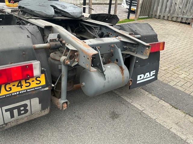 2010 daf ft cf85 opleggertrekker 40km/h - afbeelding 32 van  37