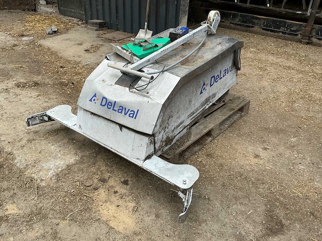 2010 delaval jt100 zelfrijdende mesterobot - afbeelding 1 van  15