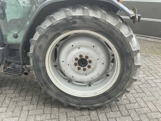 2010 deutz agro plus 320 dt e3 vierwielaangedreven landbouwtractor - afbeelding 9 van  39