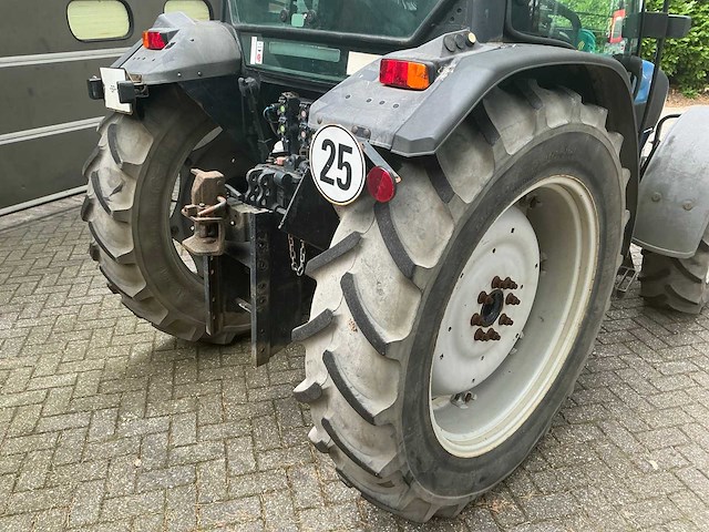 2010 deutz agro plus 320 dt e3 vierwielaangedreven landbouwtractor - afbeelding 28 van  39