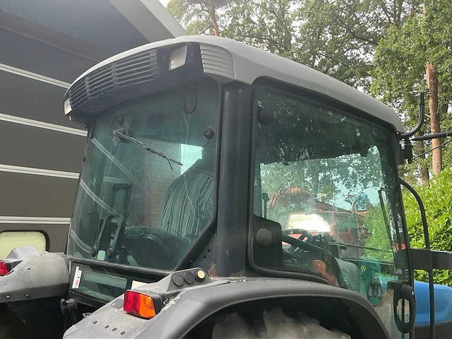 2010 deutz agro plus 320 dt e3 vierwielaangedreven landbouwtractor - afbeelding 24 van  39