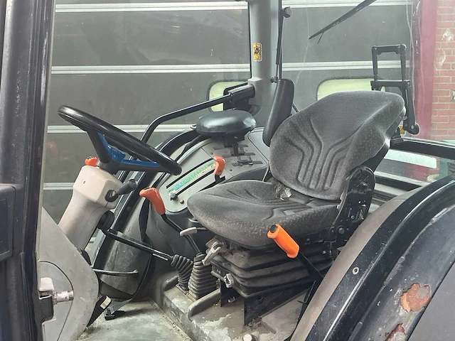 2010 deutz agro plus 320 dt e3 vierwielaangedreven landbouwtractor - afbeelding 26 van  39