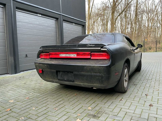 2010 dodge challenger personenauto - afbeelding 30 van  33