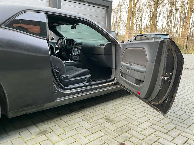 2010 dodge challenger personenauto - afbeelding 13 van  33