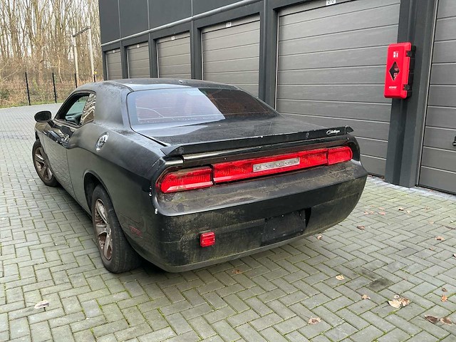 2010 dodge challenger personenauto - afbeelding 29 van  33