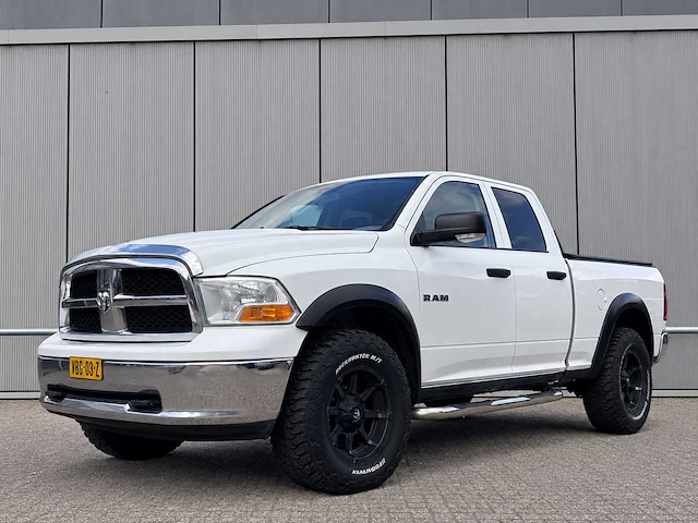 2010 dodge ram 1500 4.7 v8 4x4 qc 6'4 bedrijfswagen - afbeelding 1 van  20