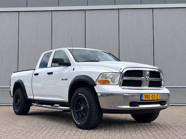 2010 dodge ram 1500 4.7 v8 4x4 qc 6'4 bedrijfswagen - afbeelding 14 van  20