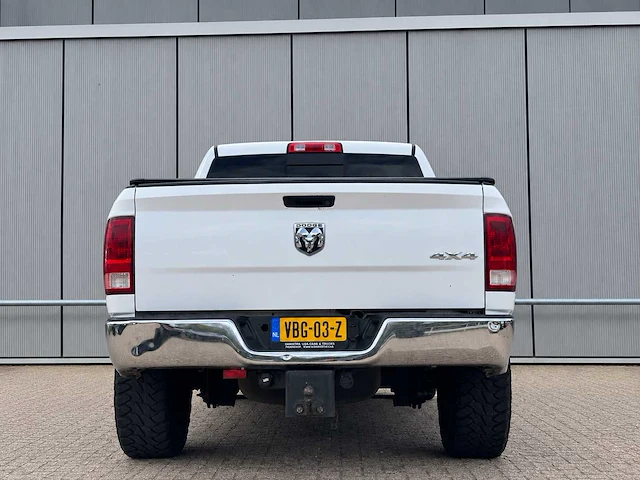 2010 dodge ram 1500 4.7 v8 4x4 qc 6'4 bedrijfswagen - afbeelding 16 van  20