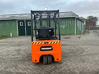 2010 doosan b15t-5 vorkheftruck - afbeelding 15 van  17