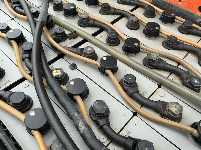 2010 doosan b15t-5 vorkheftruck - afbeelding 2 van  11