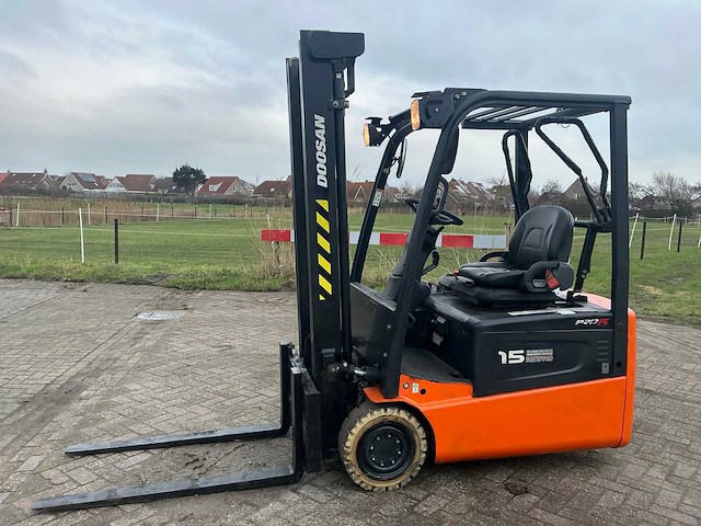 2010 doosan b15t-5 vorkheftruck - afbeelding 17 van  17