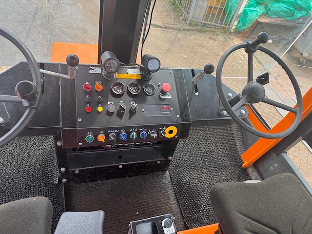 2010 dynapac cs142 asfalt walssmachine voor de wegenbouw - afbeelding 4 van  14