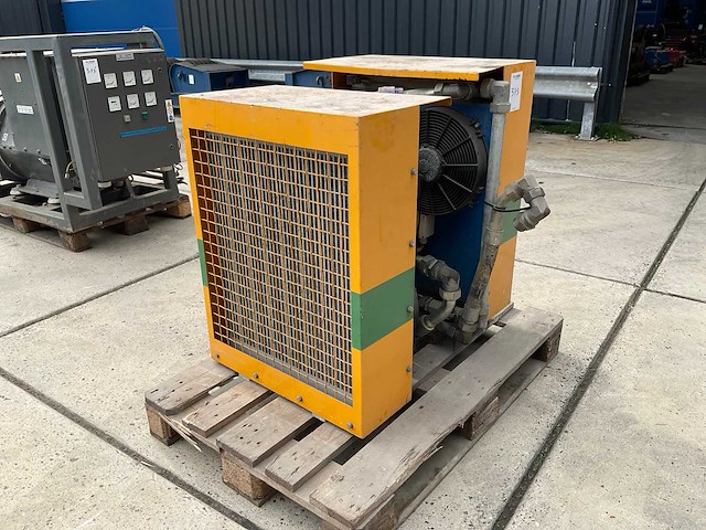 2010 emmigi hpa36 oliekoeler (2x) - afbeelding 1 van  7