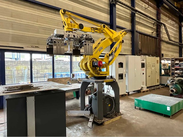 2010 fanuc m-410ib 160 handling robot - afbeelding 14 van  19