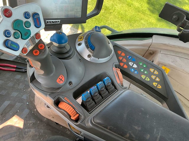 2010 fendt 822 vario vierwielaangedreven landbouwtractor - afbeelding 9 van  40