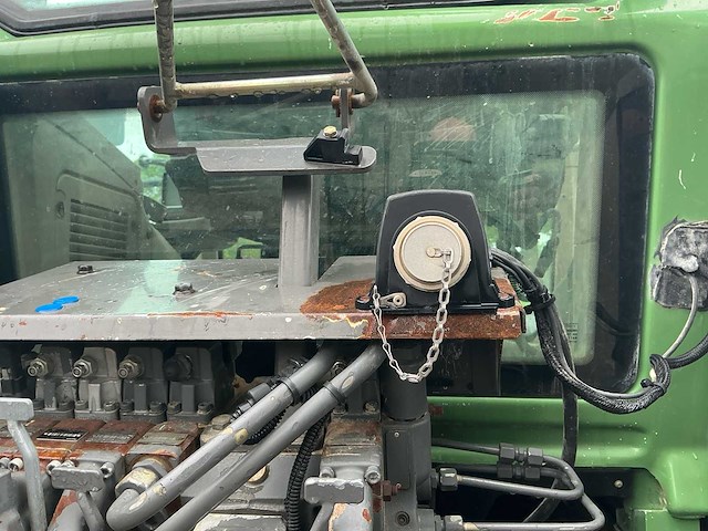 2010 fendt 927 vario vierwielaangedreven landbouwtractor - afbeelding 6 van  42