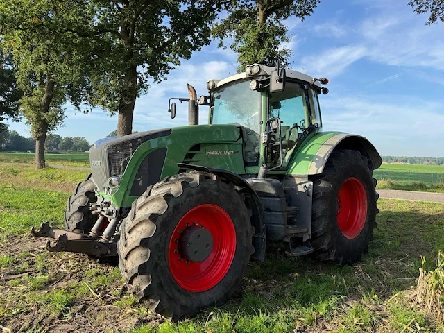 2010 fendt 930 vario 4wd landbouwtractor – 300 pk – fronthef – luchtremmen - afbeelding 13 van  17