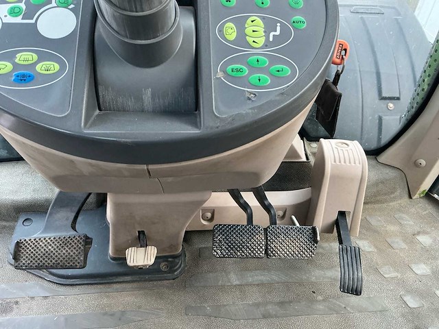 2010 fendt 930 vario vierwielaangedreven landbouwtractor - afbeelding 53 van  68