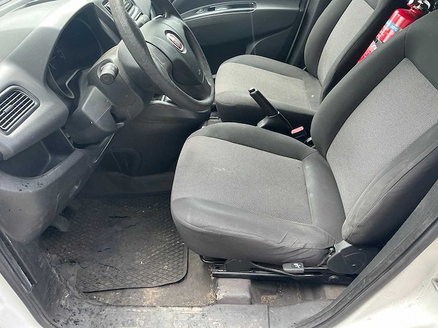 2010 fiat doblò cargo 1.3 m-jet bedrijfswagen l1h1 - afbeelding 38 van  40